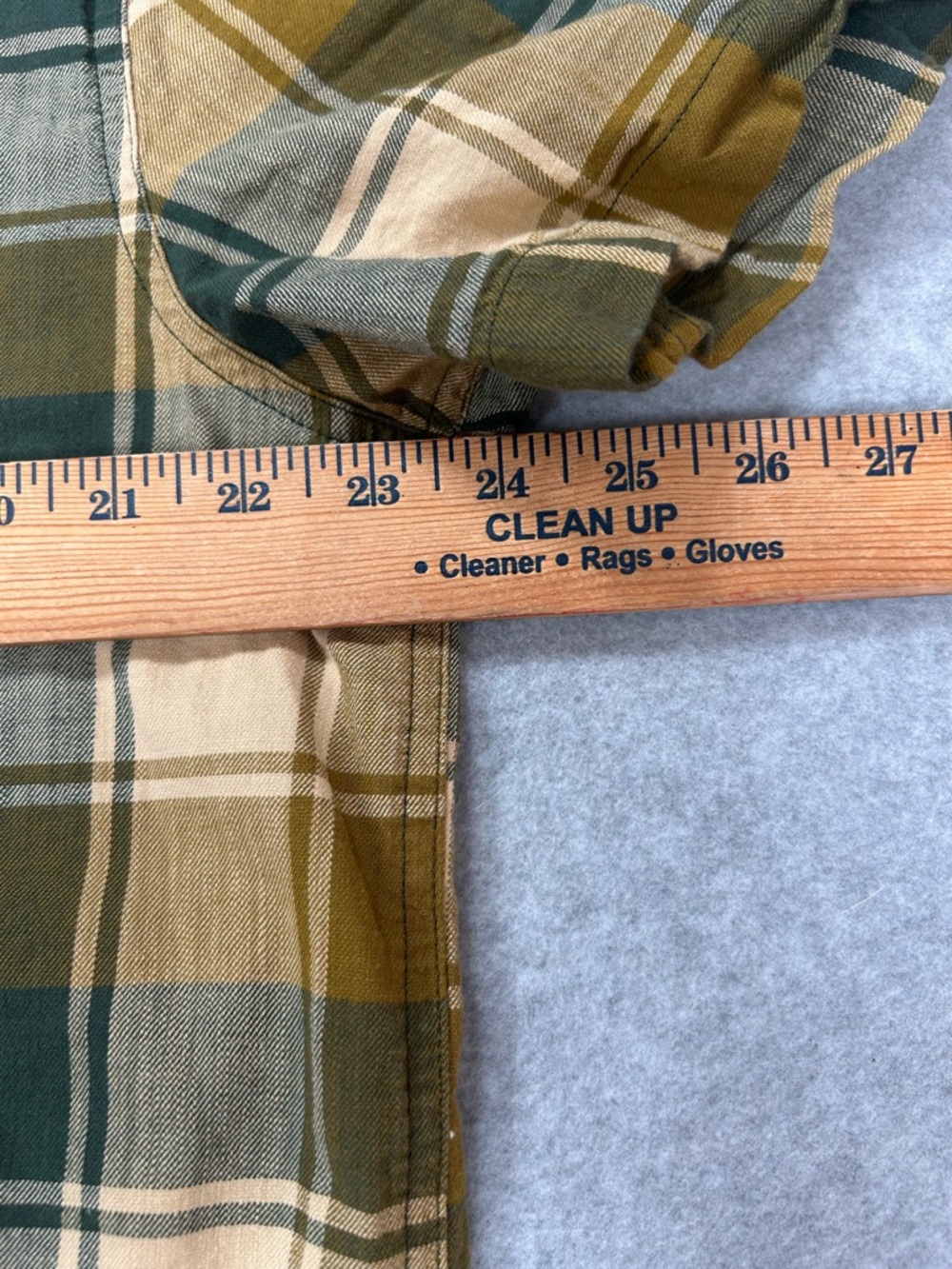 Carhartt Short-Sleeve Plaid Button-Down Shirt in Olive and Tan - Picture 8 of 10